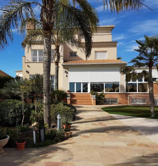 Chalet & Piscina-Jardin-Barbacoa Murcia Luaran gambar