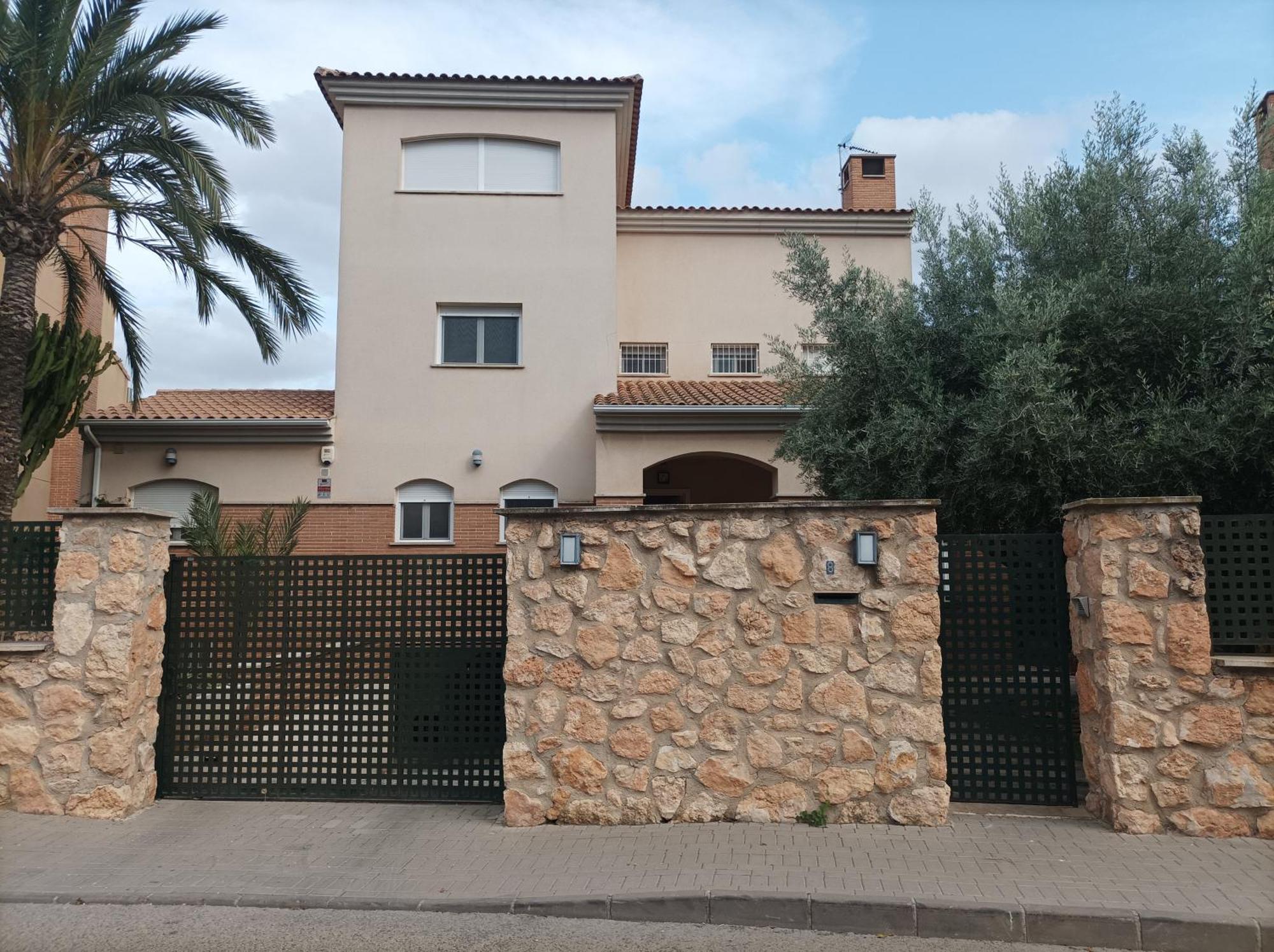 Chalet & Piscina-Jardin-Barbacoa Murcia Luaran gambar